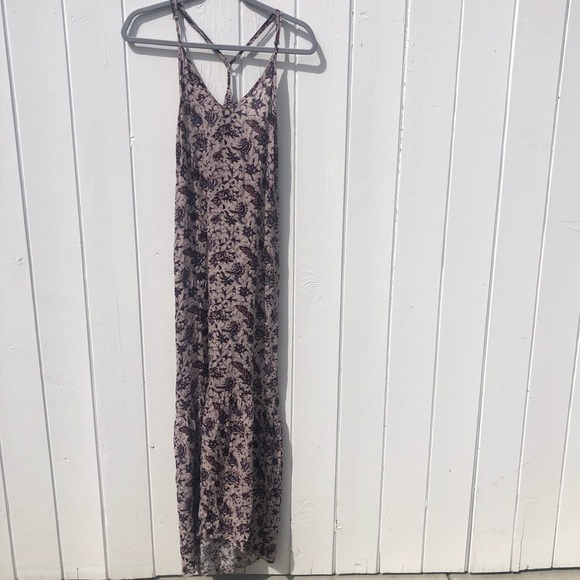 Flynn Skye Dresses & Skirts - Flynn Skye Paisley Floral Print Racerback Maxi Dress